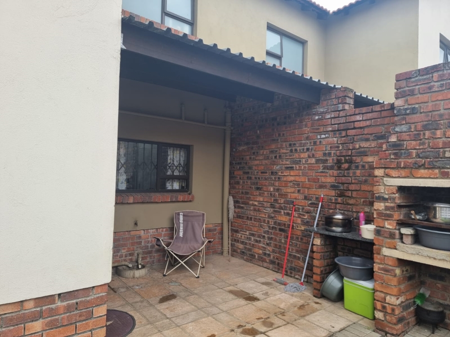 3 Bedroom Property for Sale in Waterval East North West